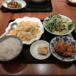 個室お野菜と地鶏とDININGみにとまと神戸三宮店 - 