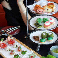 ザ タヴァン グリル＆ラウンジ - 