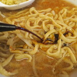 ラーメン二郎 - 赤酢投入～♪
