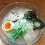 麺処 びぎ屋 - ゆず香る冷やし白醤油らーめん