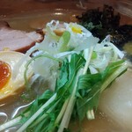麺処 びぎ屋 - ゆず香る冷やし白醤油らーめんアップ