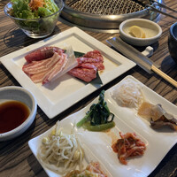 焼肉 べこ亭 たまプラーザ本店 - 