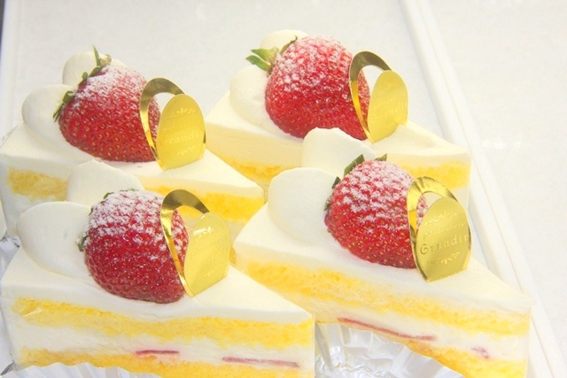世界の洋菓子　グランパティスリー 父の日ケーキ ご予約受付中🇫🇷 今年の父の日限定ケーキは