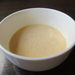 三日月 - 冷たいにんじんのスープ