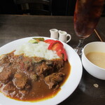 三日月 - 鶏もも肉とゴーヤのカレー　850円