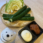 元祖唐揚げ三平 - 季節のザル野菜 Seasonal Vegetables served on Bamboo Basket at Tori-no-Sanpei, Odawara！♪☆(*^o^*)