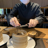 4000 Chinese Restaurant - トリフの点心にトリフをのせて