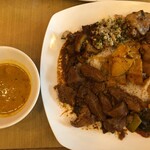 KING LION スリランカレストラン＆バー - 【スリランカカレープレートダブル】　レギュラー　1,500円　ダルカレー付き