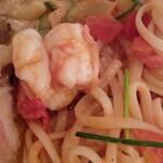 ボッテガ ディ タカマッツオ - 小エビとズッキーニのスパゲティ　フレッシュトマトソース