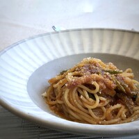 San Michele 福岡 - ◆私は「つる紫とベーコンのトマトソース」・・コース内ですので少なめ。 トマトソースは少し薄めかしらと感じましたけれど、ベーコンと共に頂くと丁度いい。