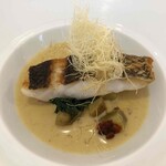 コット ア コット - 青鯛のポアレ　カレー風味のクリームソース
