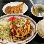 大阪王将 - 『最高の元気いただきます！虎トラオム焼きそば』