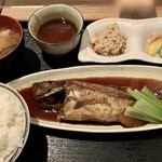 居魚屋 うおはん - 煮魚(メバル)定食 850円