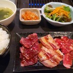 Yakiniku Gurume Nikuro - 