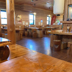 餃子と濃厚湯麺 あおば - シャレオツな店内