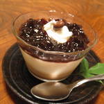 味道楽 - デザート2012ver.は珈琲ゼリーとパンナコッタ、ミルク餅の三層構造