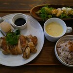 SEIA cafe＆bar  - 若鶏ステーキ定食200g　790円