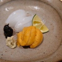 日本料理 柳燕 - 呼子の障泥烏賊、根室の雲丹