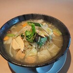 鳳夢蘭 - 具沢山野菜そば ￥700     ブロッコリー(笑)