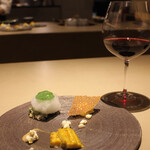 厨翠山   - 前菜ーとうきびすふぉるまーと、北寄さらだ、焼きとうきび、ばたー醤油そーす　と　ワイン