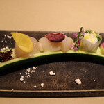 厨翠山   - お造りーひらめ、たらば蟹、帆立　ブルーソルト