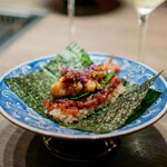 USHIGORO S. - 厳選赤身と車エビの手巻き