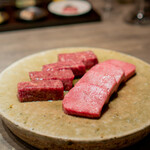 USHIGORO S. - 厚切り黒タン 　特選ハラミ