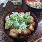 バカ息子 長男  - 焼き鳥丼が意外と美味かった。