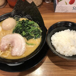 池袋商店 - 家系ラーメンとライス！！