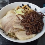 自家製太麺 渡辺 - DXラーメン 1050円