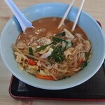 Mampei - 味噌ラーメン650円　３すすり後の具たち