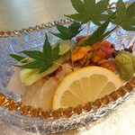 割烹 いま村 - お造り「こち、昆布締めの体、しま足。マグロ、生ウニ、たこ、はも」