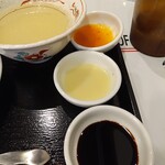 獅天鶏飯 - タレ各種