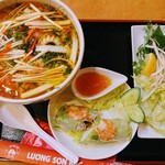 ルオン ソン バック - 海鮮のビーフン