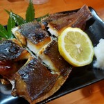 hide’s dining 遊 - カレイ焼いたの