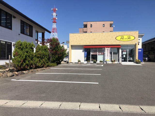 秋田・山王のベーカリー「パン ワ パン」：手作りパンとカフェ体験