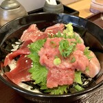 九州まぐろ - 欲張りまぐろ尽くし丼 2,000円