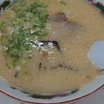長浜ラーメン 一心亭 - 濃厚系のデフォ