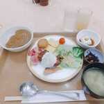 ホテルメリージュ - モーニング