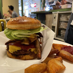 ベーカーバウンス - ベーコンチーズバーガー¥1600