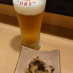 Sushi Yoshi - 生ビールで乾杯