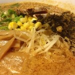 豚松 - ピリ辛の豚松ラーメン
            こってりで美味しい(^^)