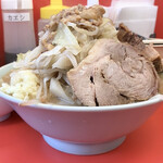 ラーメン鬼首 北仙台店 - 豚ラーメン 930円
                                ヤサイマシマシ、ニンニクマシマシ、アブラ