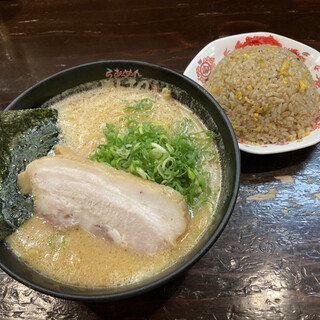 札幌市白石区でおすすめのグルメ情報 辛味噌ラーメン をご紹介 食べログ 札幌市白石区でおすすめのグルメ情報 辛味噌ラーメン をご紹介 食べログ