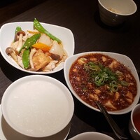 廣東料理 民生 ヒルトンプラザウエスト店 - 