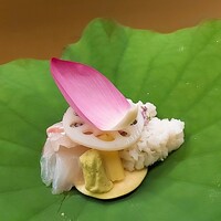 赤坂 菊乃井 - ⚫向付「明石天然鯛と鱧落とし　あしらい一式」