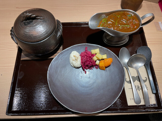 土鍋ご飯がうまい By 東京ふらふら 一体感 甘辛カレーと土鍋ごはん 築地 欧風カレー 食べログ