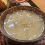 とんかつ一幸 - このお味噌汁がまた、おいしいですよね…(о´∀`о)