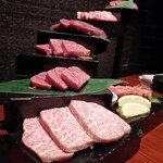 焔立つ肉寿司と牛タンタワー 肉処 双葉 三宮 - 