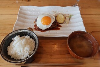 Teppan Yaki Mariaju - ・「ハンバーグランチ(¥1100)」